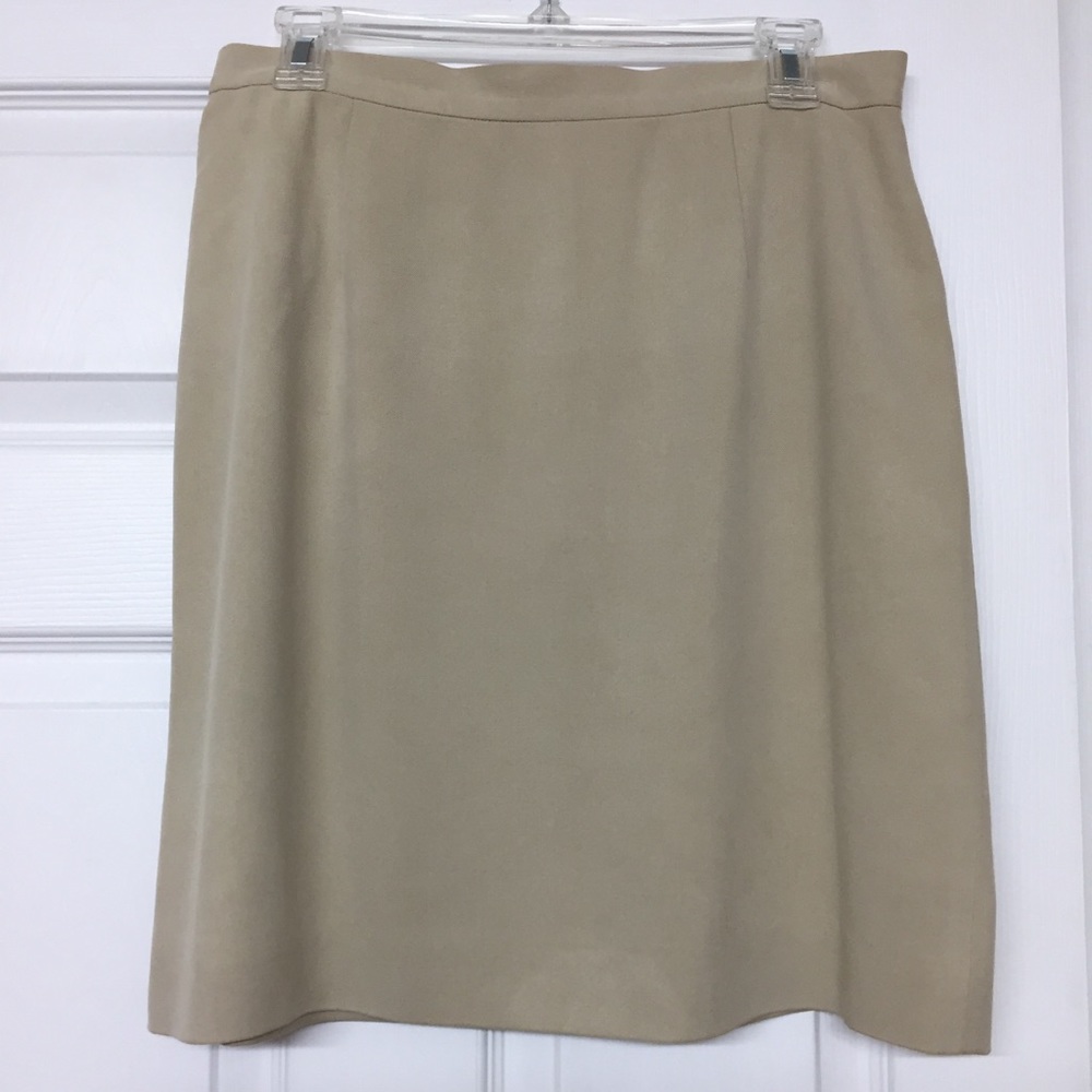 Banana Republic 100% Silk Tan Straight Neutral Basics Skirt Sz 12